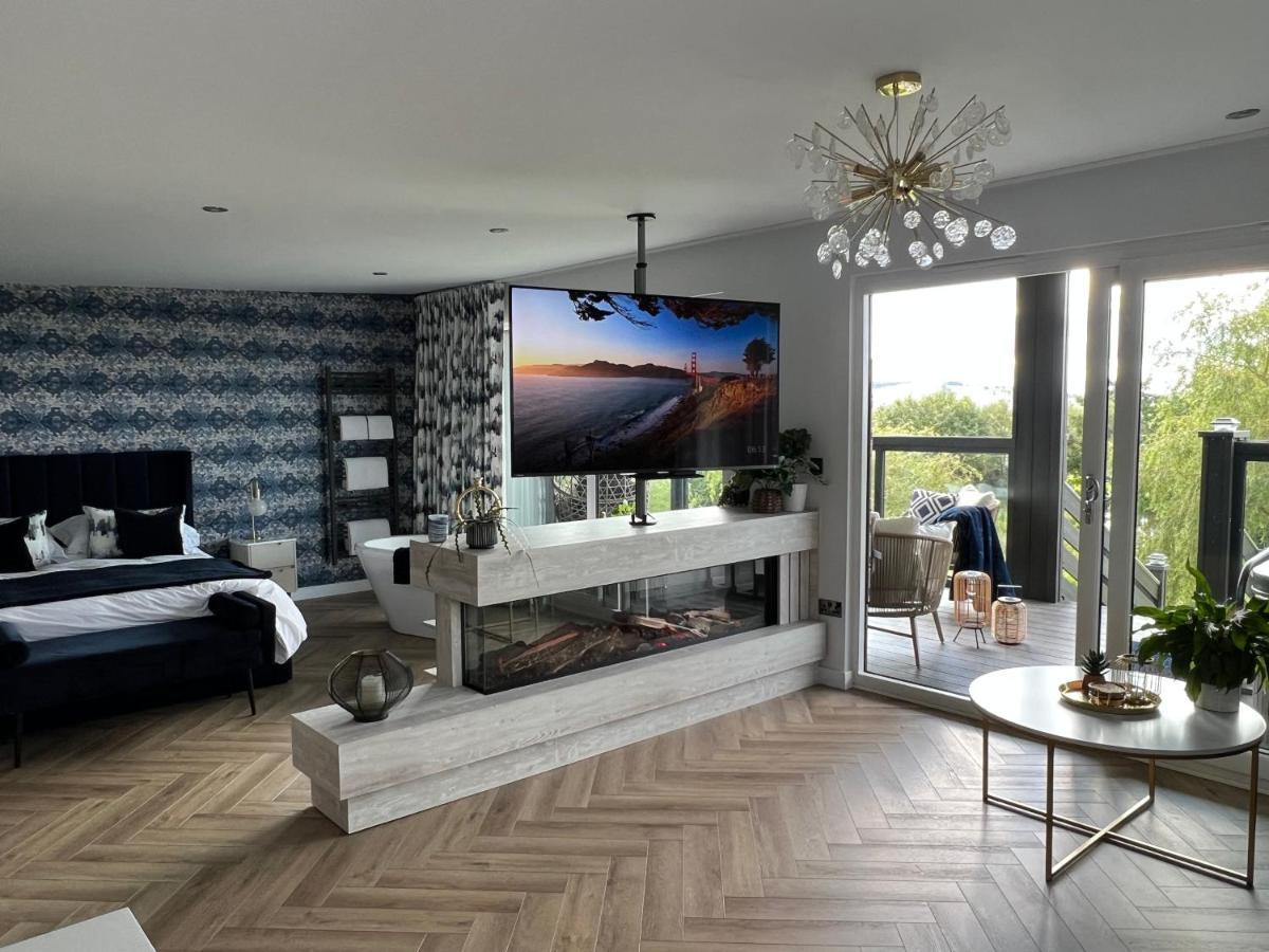 Loudoun Mains Luxury Lodges Newmilns Екстер'єр фото