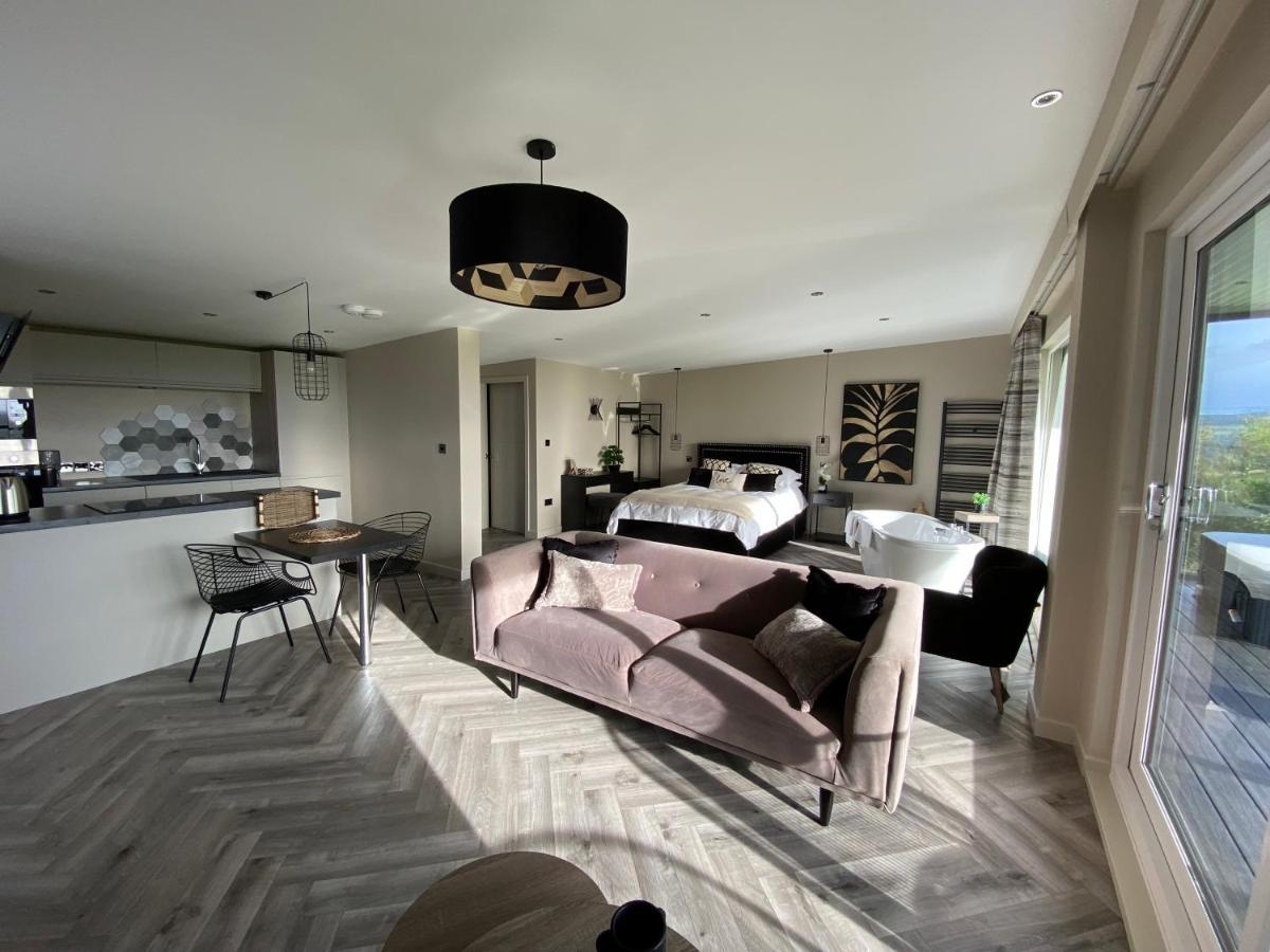 Loudoun Mains Luxury Lodges Newmilns Екстер'єр фото