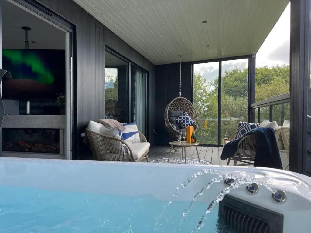 Loudoun Mains Luxury Lodges Newmilns Екстер'єр фото